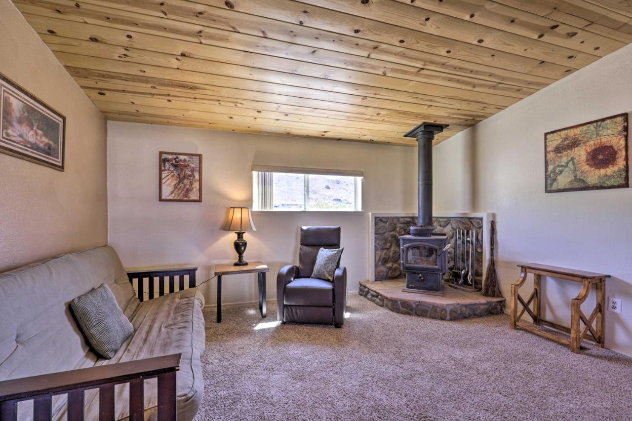 Rustic Bullhead City Retreat With Porch And Views Εξωτερικό φωτογραφία